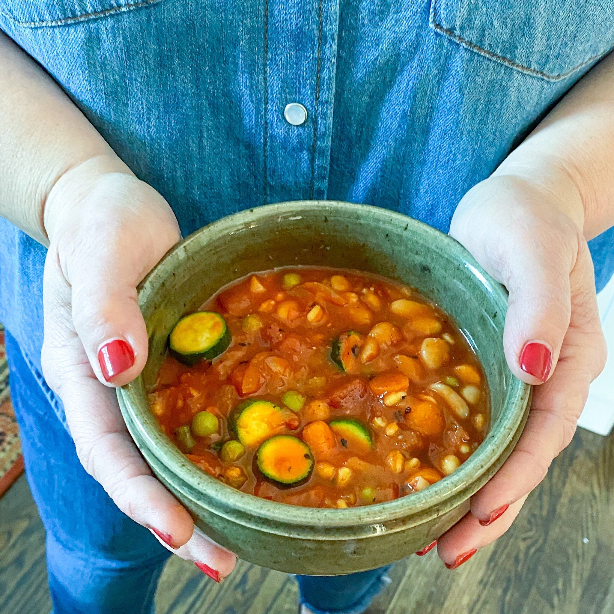 Vegetarian Veggie Soup – In The Curious Kitchen