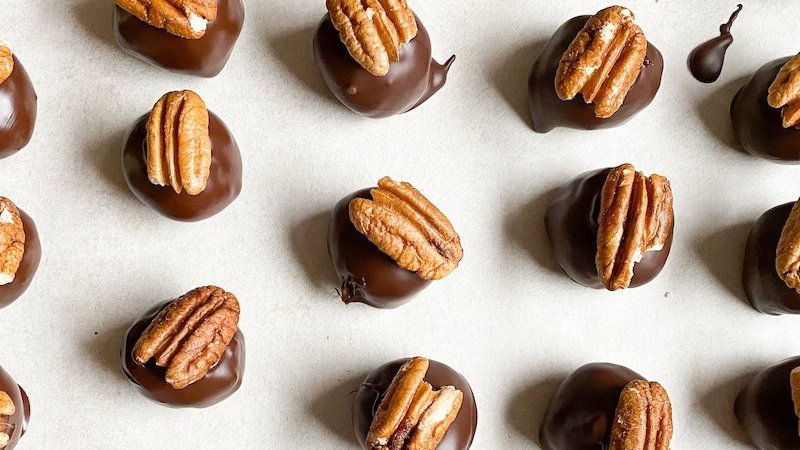 Kentucky bourbon balls chocolate confections perfect for Derby parties and holiday gift giving